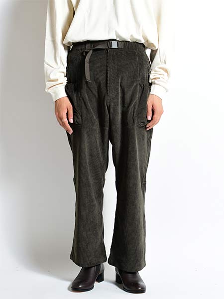 CORDUROY LURE BOX WIDE PANTS -OLIVE- | IN ONLINE STORE