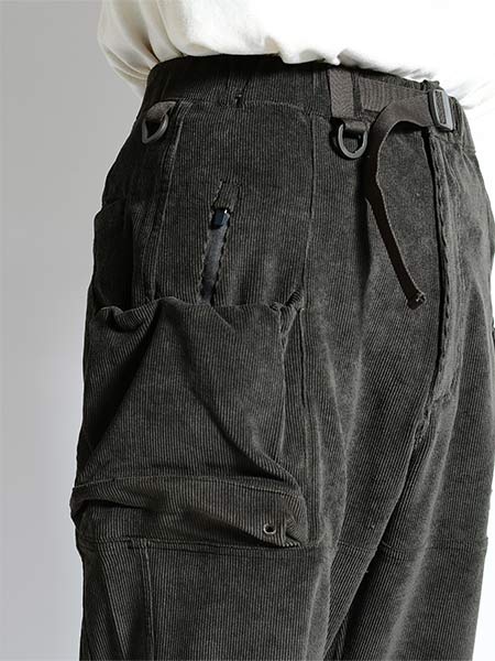 CORDUROY LURE BOX WIDE PANTS -OLIVE- | IN ONLINE STORE