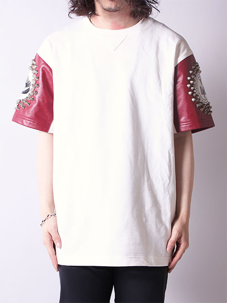 LEATHER SLEEVE SS TEE -WHITE/RED- | IN ONLINE STORE