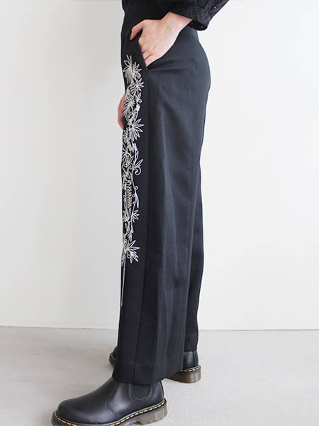 EMBROIDRED PANTS -BLACK-Lady's-