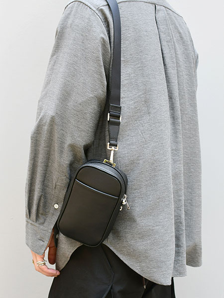 MICHELLE PHONE BAG -BLACK-