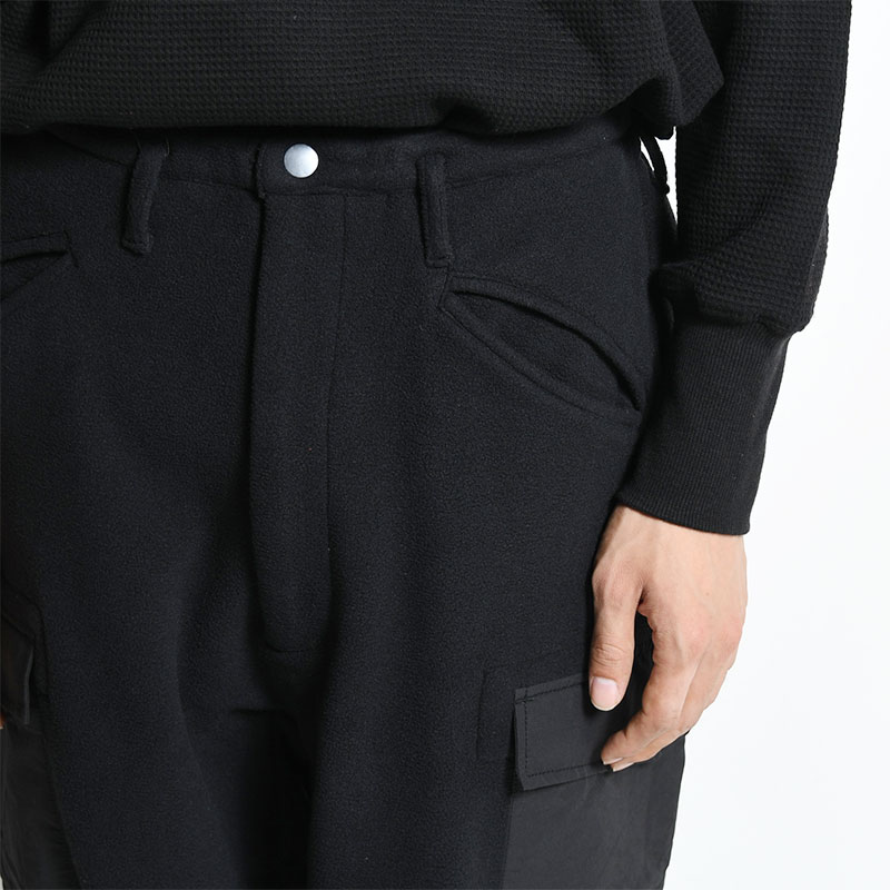 FLEECE CARGO PANTS -BLACK- | IN ONLINE STORE