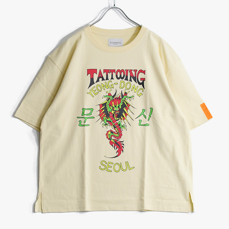 YEONG DONG TATTOO TEE -BEIGE- | IN ONLINE STORE