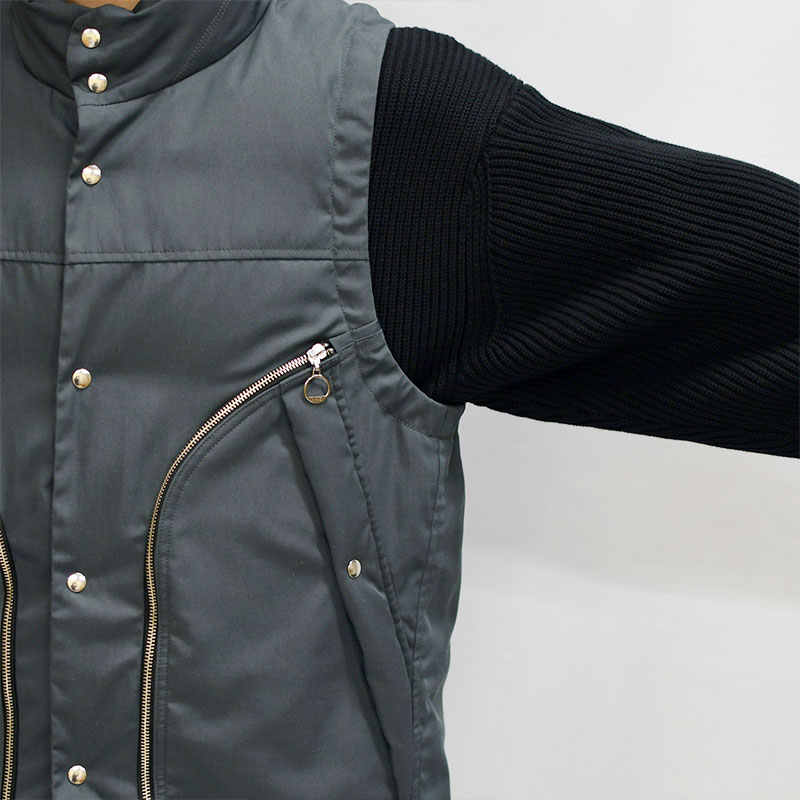 SIDEWINDER DOWN VEST -IRON GRAY- | IN ONLINE STORE