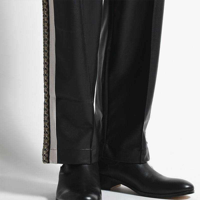 SYNTHETIC LEATHER TRACK PANTS -BLACK- | IN ONLINE STORE