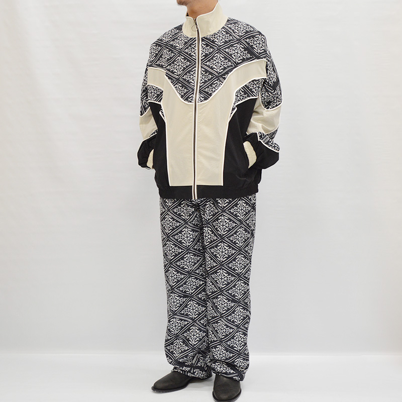 PERSONAL DATA PRINT TROUSERS -BK WHITE-