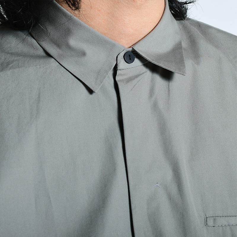 BASIC SHIRT -GRAY- | IN ONLINE STORE