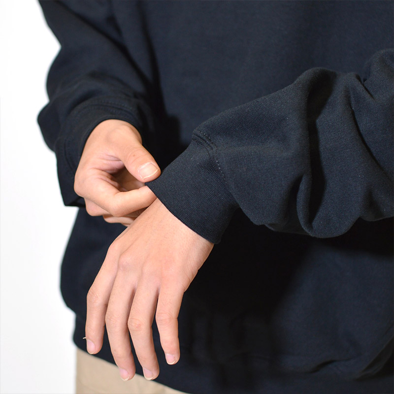 ONE POINT 匣EMBROIDERY CREW -BLACK-