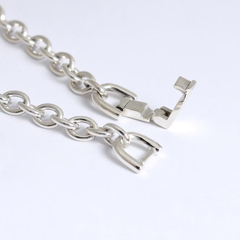 TAPERED OVAL CHAIN BRACELET -SILVER-