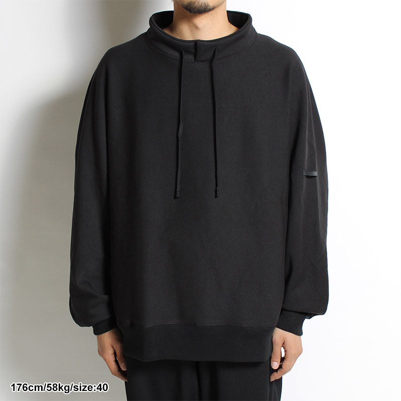 STANDNECK LONG SLEEVE T-SHIRT -BLACK-