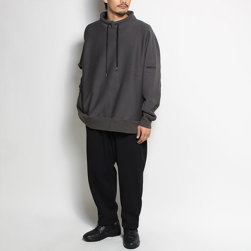 STANDNECK LONG SLEEVE T-SHIRT -CHARCOAL- | IN ONLINE STORE