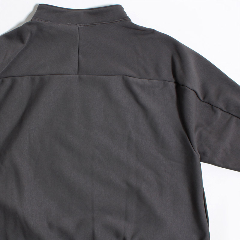 STANDNECK LONG SLEEVE T-SHIRT -CHARCOAL-