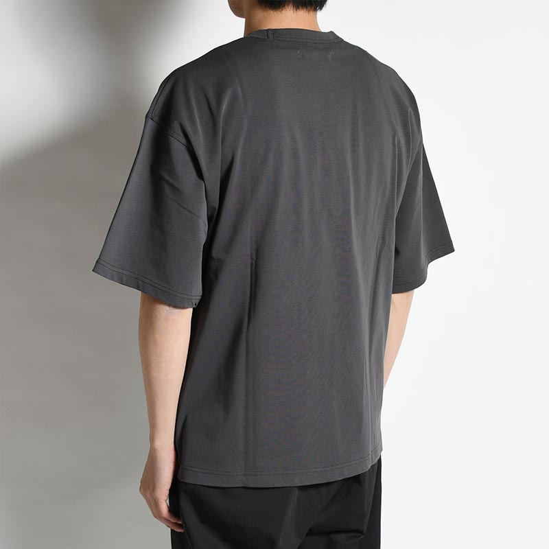 TRAPEZ H/S TEE -CHARCOAL-