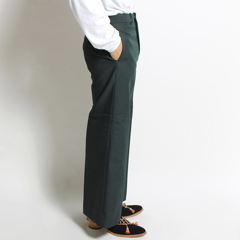 FLARE SILHOUETTE SLACKS -GREEN-