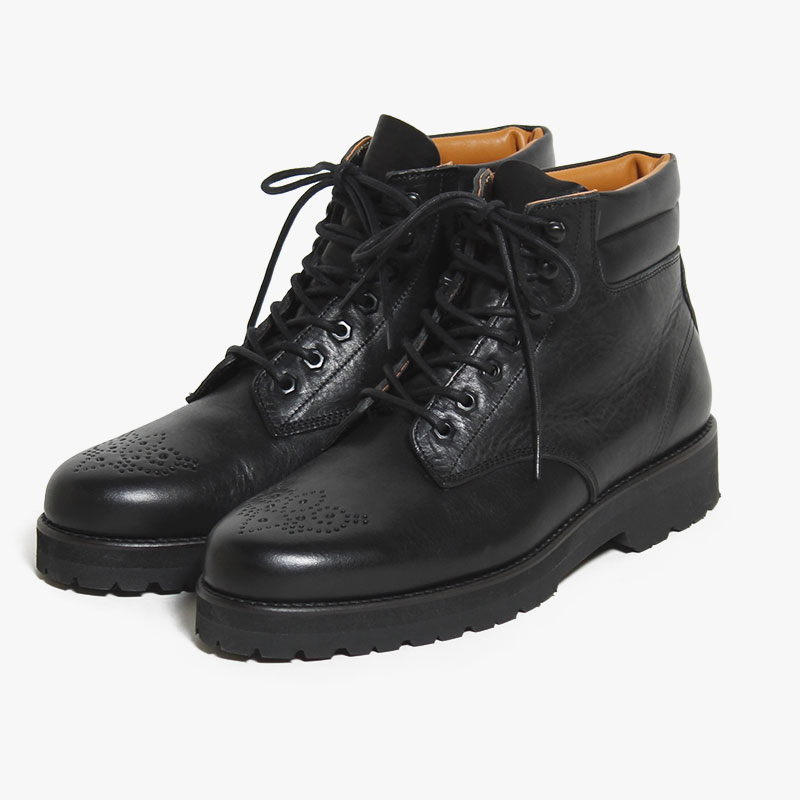 MEDALLION 7 HOLE BOOTS -BLACK- | IN ONLINE STORE