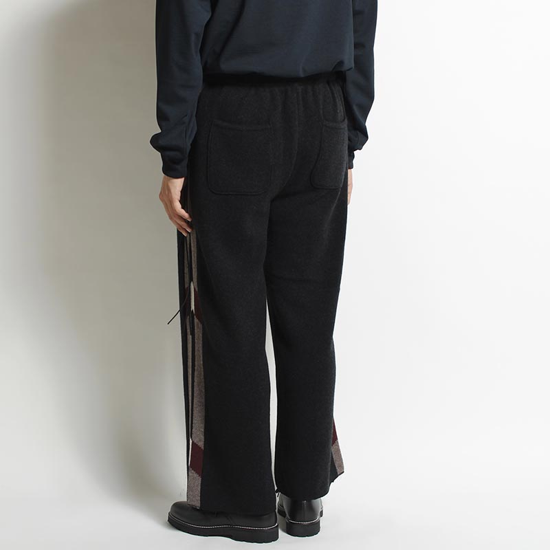 7G ARROW STRIPE TROUSERS -BLACK-