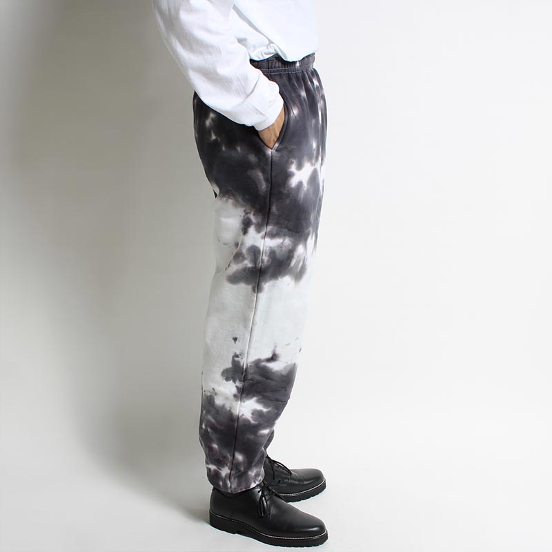 HAND DYEING SWEAT PANTS -WHITE-