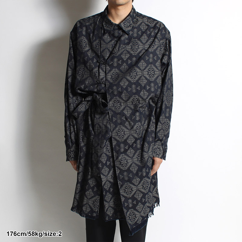 GEOMETRIC PATTERNED SHIRT WITH GOWN-STYLE CLOSURE -GREEN KHAKI 