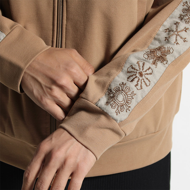 Track Jacket Snowflake embroidery -BEIGE-