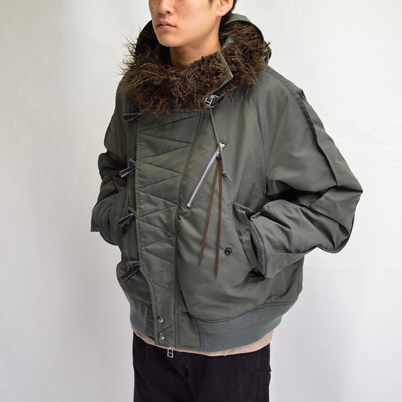 CURVED ZIP FRONT HOODED BOMBER JACKET -KHAKI- | IN ONLINE STORE