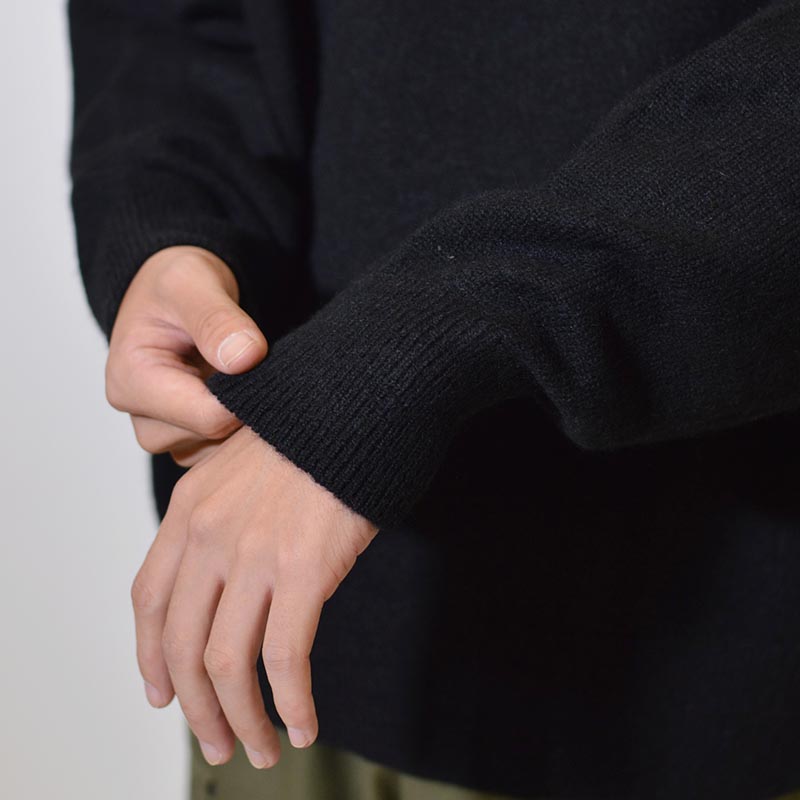 Alpaca Wool Knit Crew-neck -BLACK-