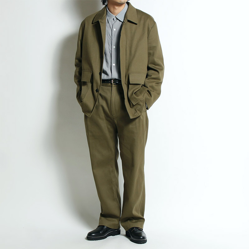 RELAXED PLEAT TROUSER -OLIVE-