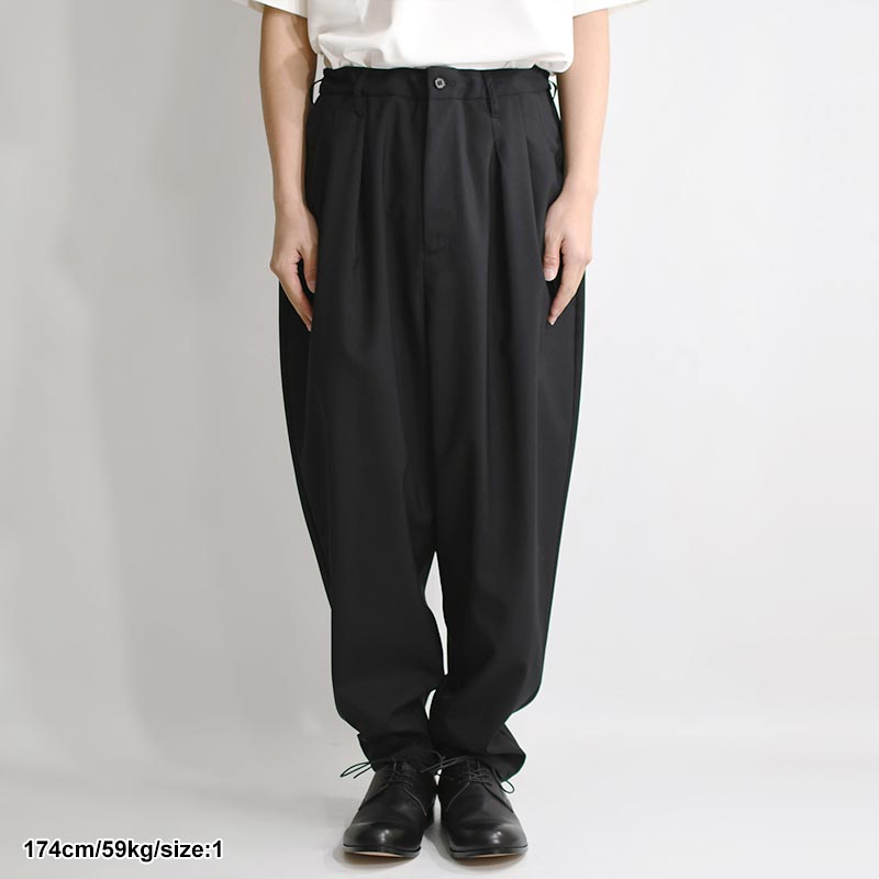TAPERED PANTS -BLACK-