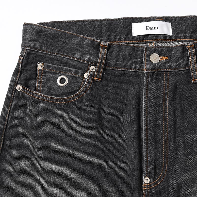 FADED DENIM PANTS -BLACK-