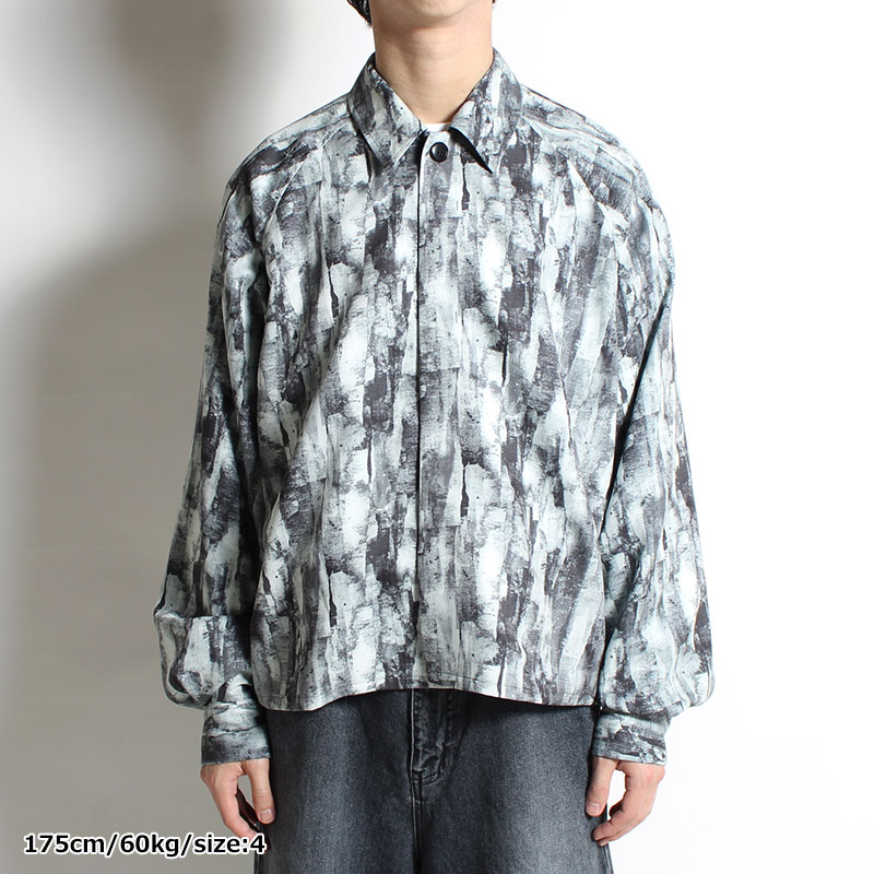 ABSTRACT PRINT SHORT JACKET -GRAY- | IN ONLINE STORE
