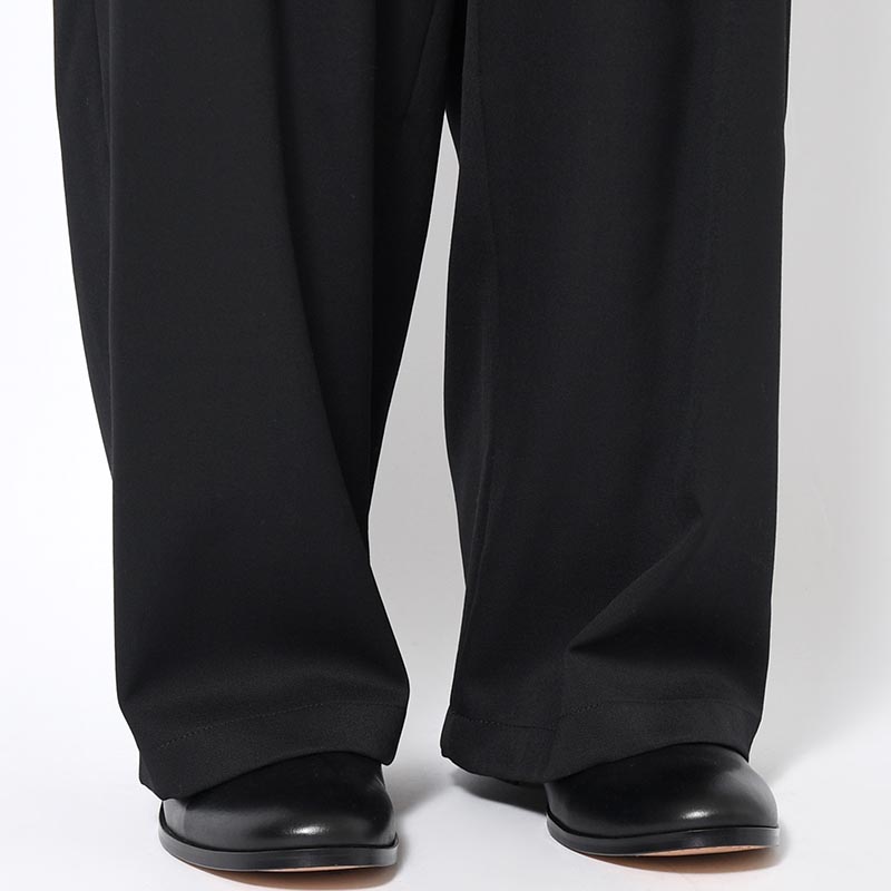 2TUCK WIDE EASY PANTS -BLACK-