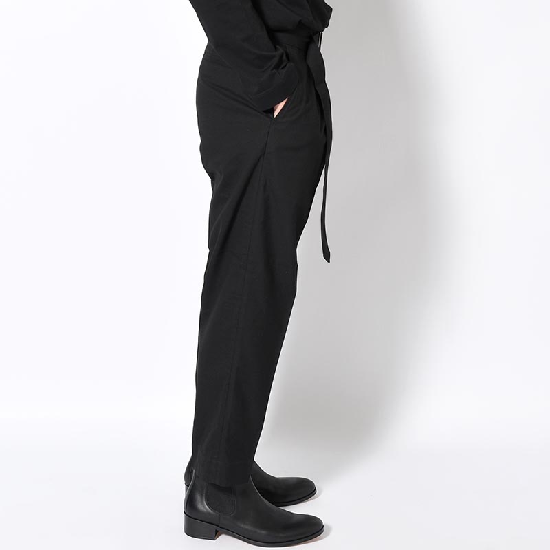 Belted Tapered Trousers -BLACK-