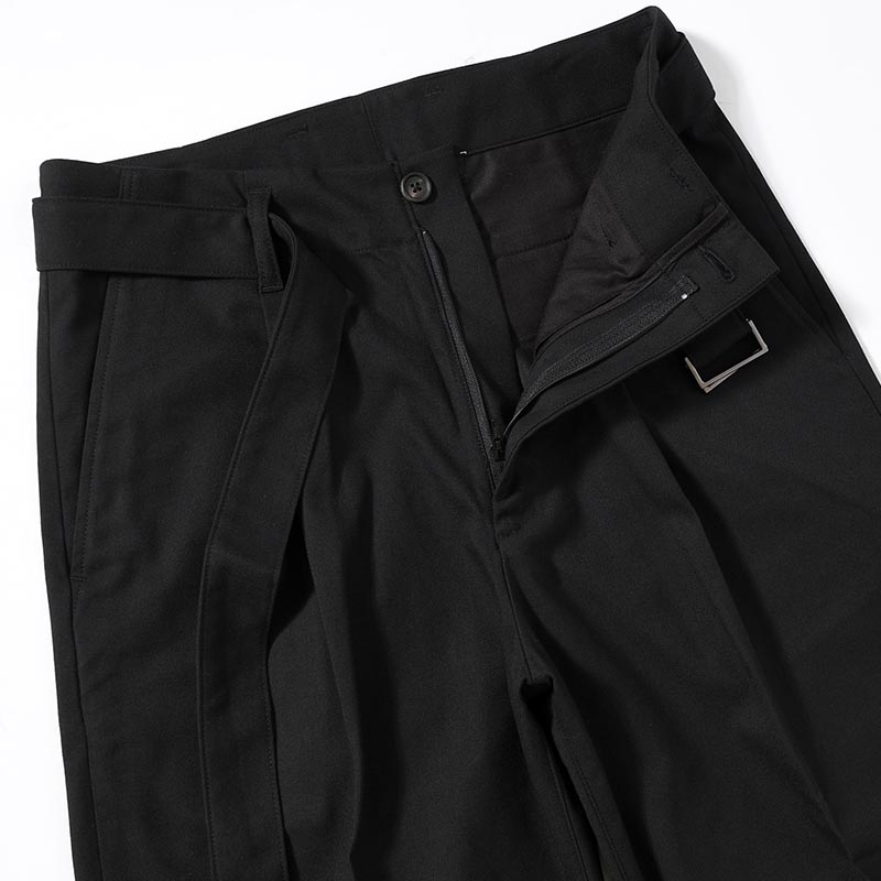 Belted Tapered Trousers -BLACK-