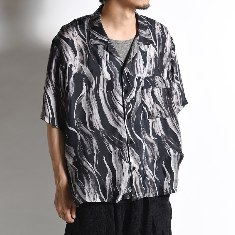 BRUSH PRINT O/C SHIRT SHORT SLEEVE -BLACK-