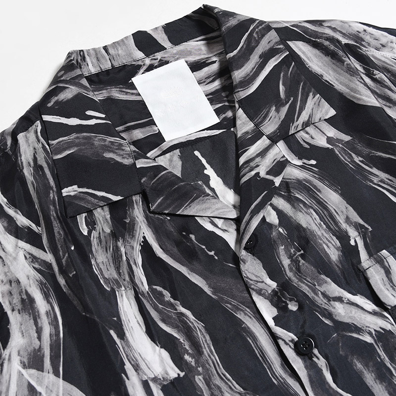 BRUSH PRINT O/C SHIRT SHORT SLEEVE -BLACK-