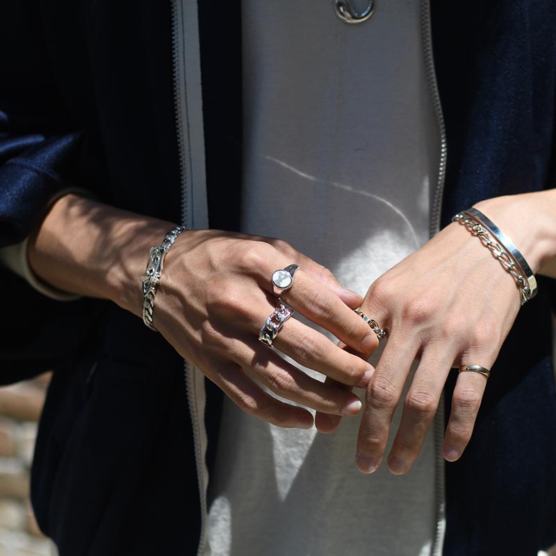 SIGNET OVAL RING / HOWLITE -SILVER-