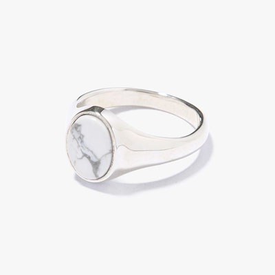 SIGNET OVAL RING / HOWLITE -SILVER-