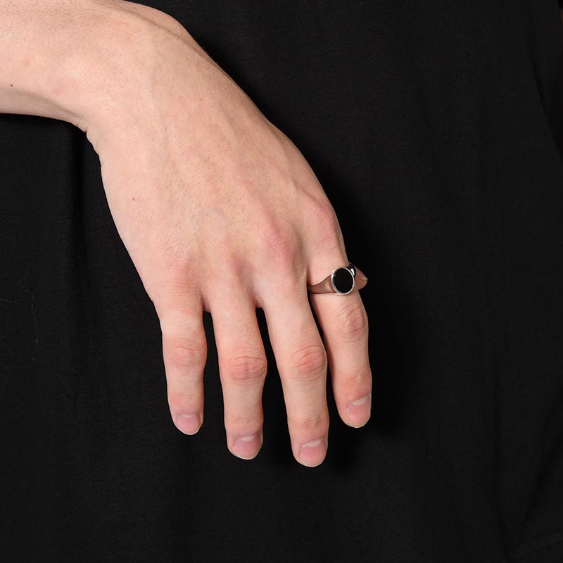 SIGNET OVAL RING / ONYX -SILVER-