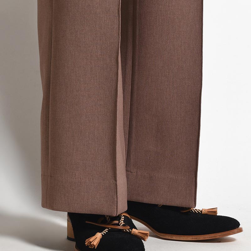 SEMI FLARE SILHOUETTE SLACKS -BROWN-