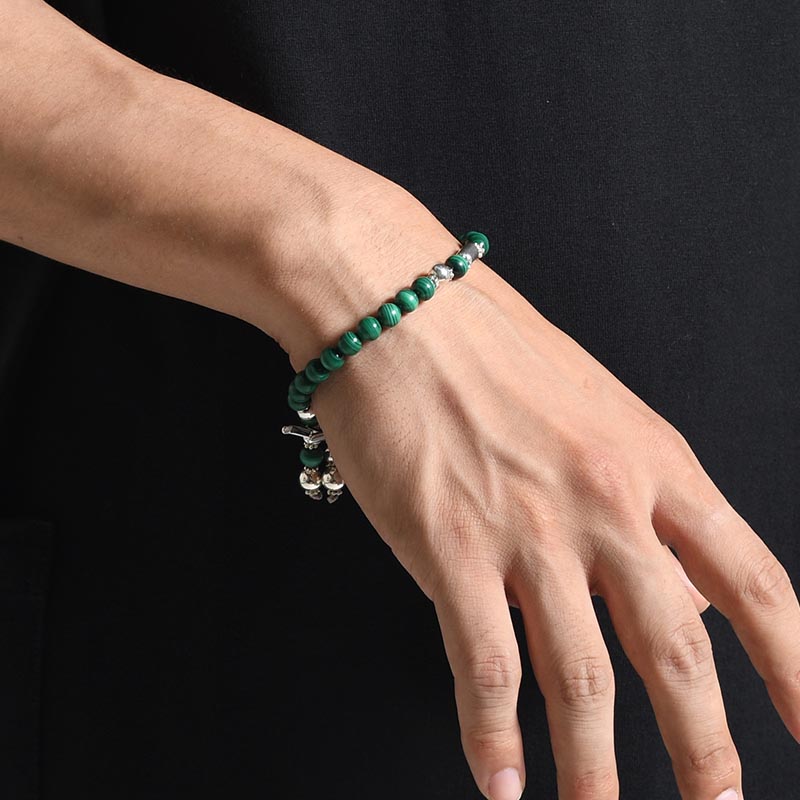 BEADS BRACELET IN -GREEN-