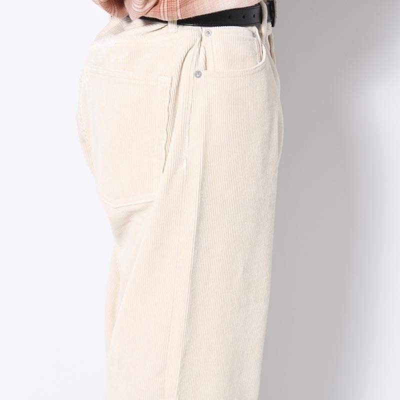 CORDUROY WIDE PANTS -WHITE-