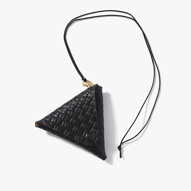 LEATHER TRIANGLE COINCASE -BLACK-