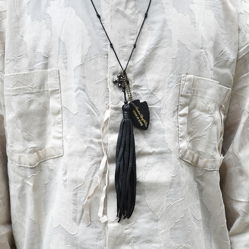 LEATHER BRAIDING TASSEL NECKLACE -BLACK-