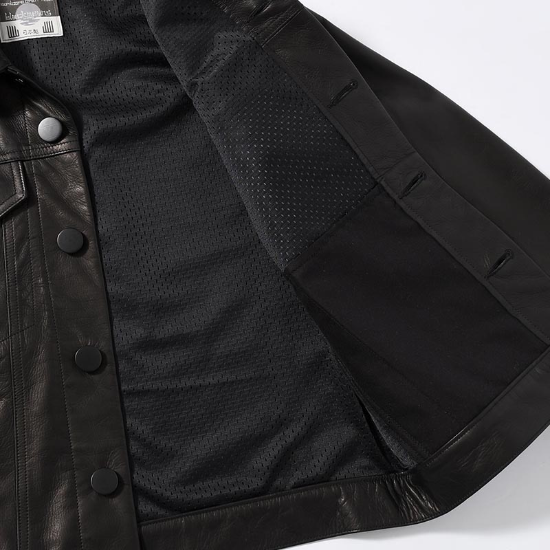 LEATHER TRUCKER JACKET -BLACK-