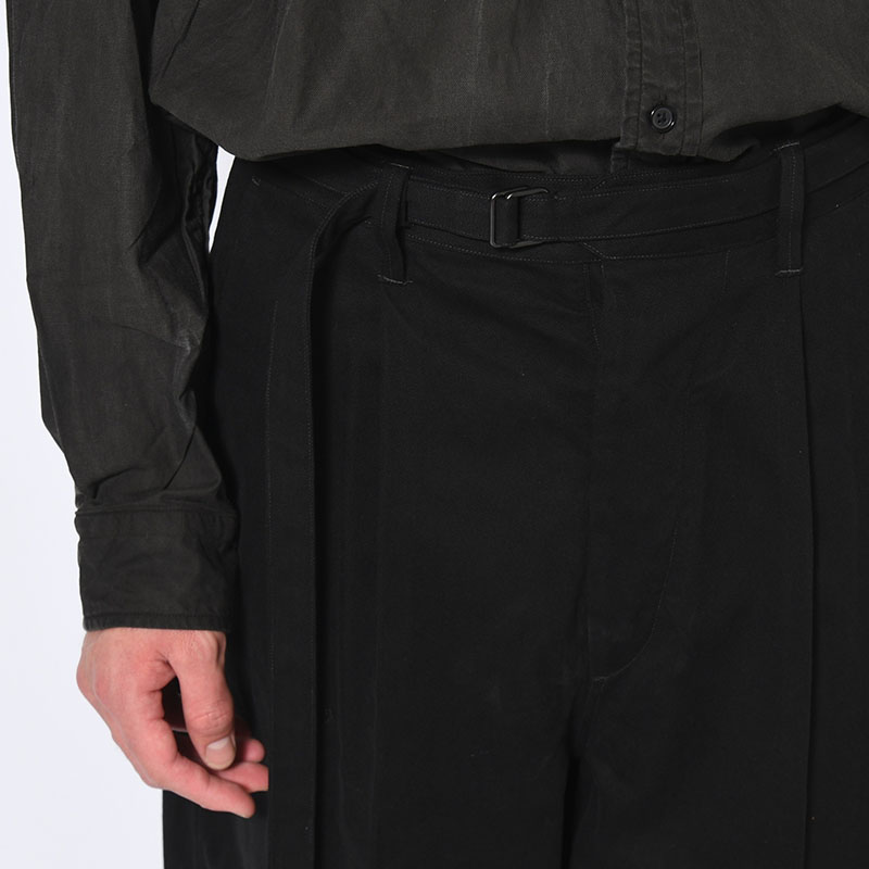 Brushed Twill Belted Trousers -Black-