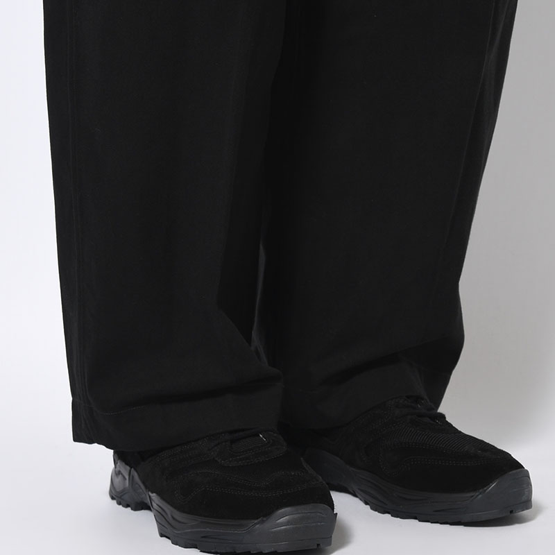 Brushed Twill Belted Trousers -Black-