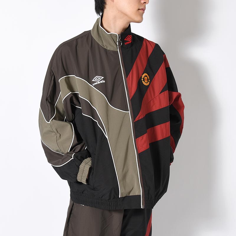 UMBRO CHANGEOVER TRACK JACKET -BLACK-