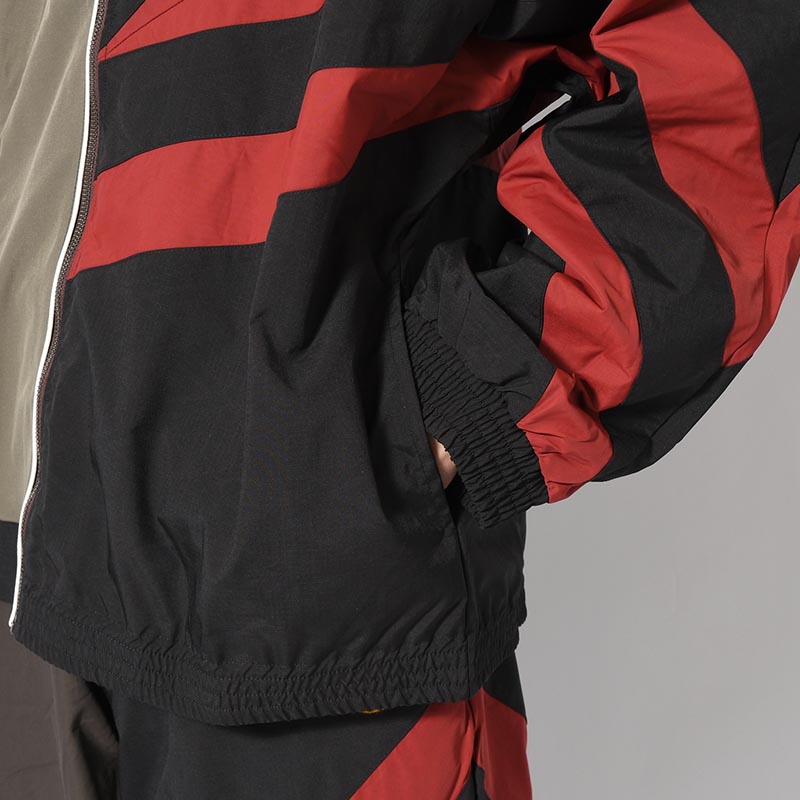 UMBRO CHANGEOVER TRACK JACKET -BLACK-