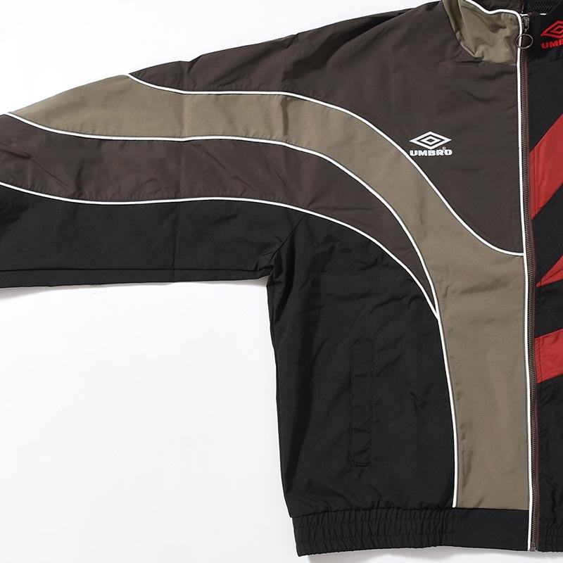 UMBRO CHANGEOVER TRACK JACKET -BLACK-