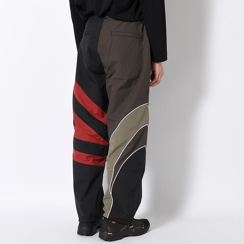 UMBRO CHANGEOVER TRACK PANTS -BLACK-