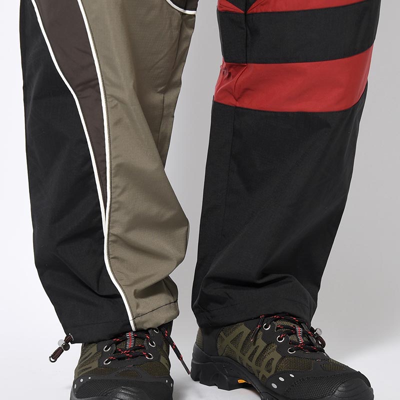 UMBRO CHANGEOVER TRACK PANTS -BLACK-